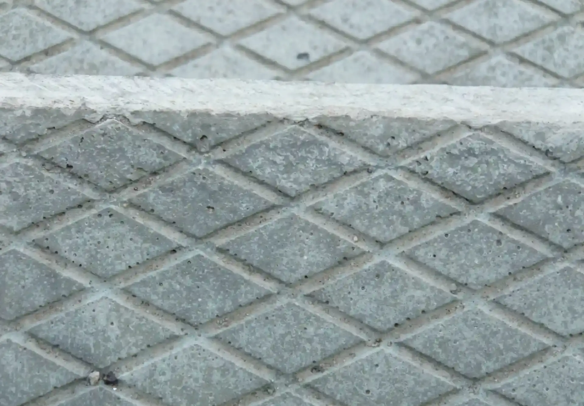 _htb_produkte_03_betontreppen_referenz_ithaus_C